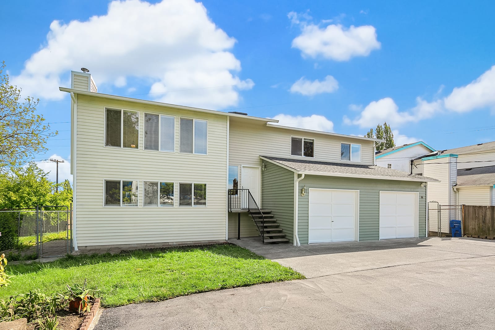 Colorful Family House w/ Big ☀ Deck | 3 mins to I5