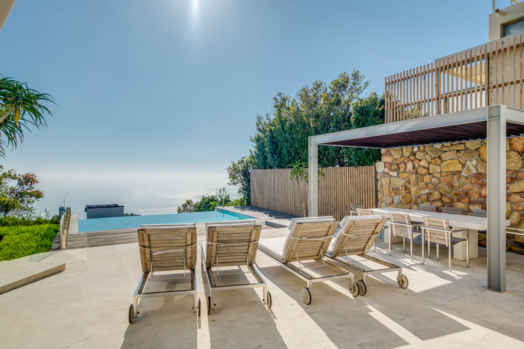 Multi level Camps Bay Villa w Majestic Ocean Views Mavambo