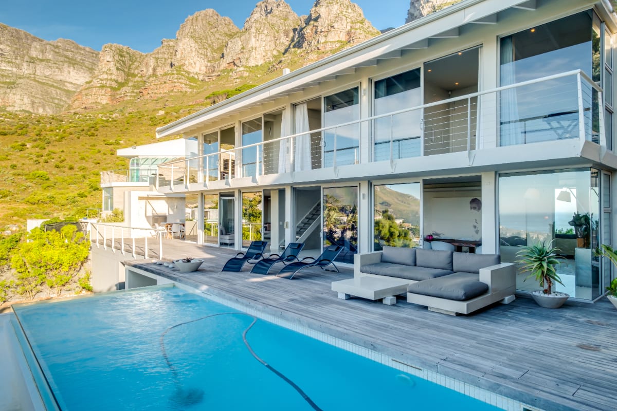 Spacious 3 Bedroom Villa w Private Pool Views The Falcon