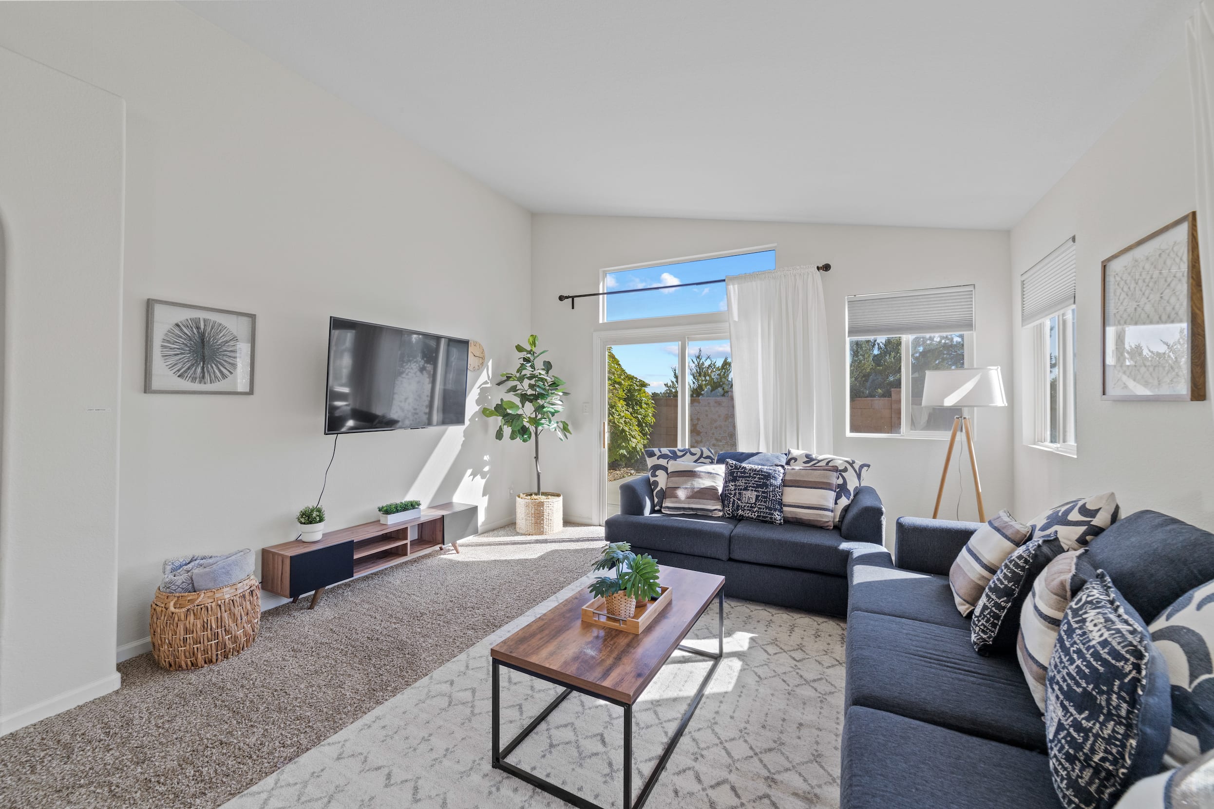 Reno best gay accommodations: book rooms, apartments & hotels