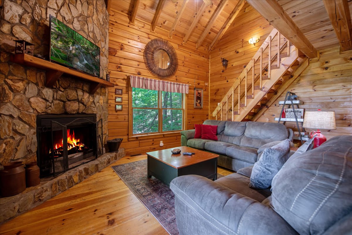 Hilltop Hideaway Charming Cabin with Hot tub | Photo 2