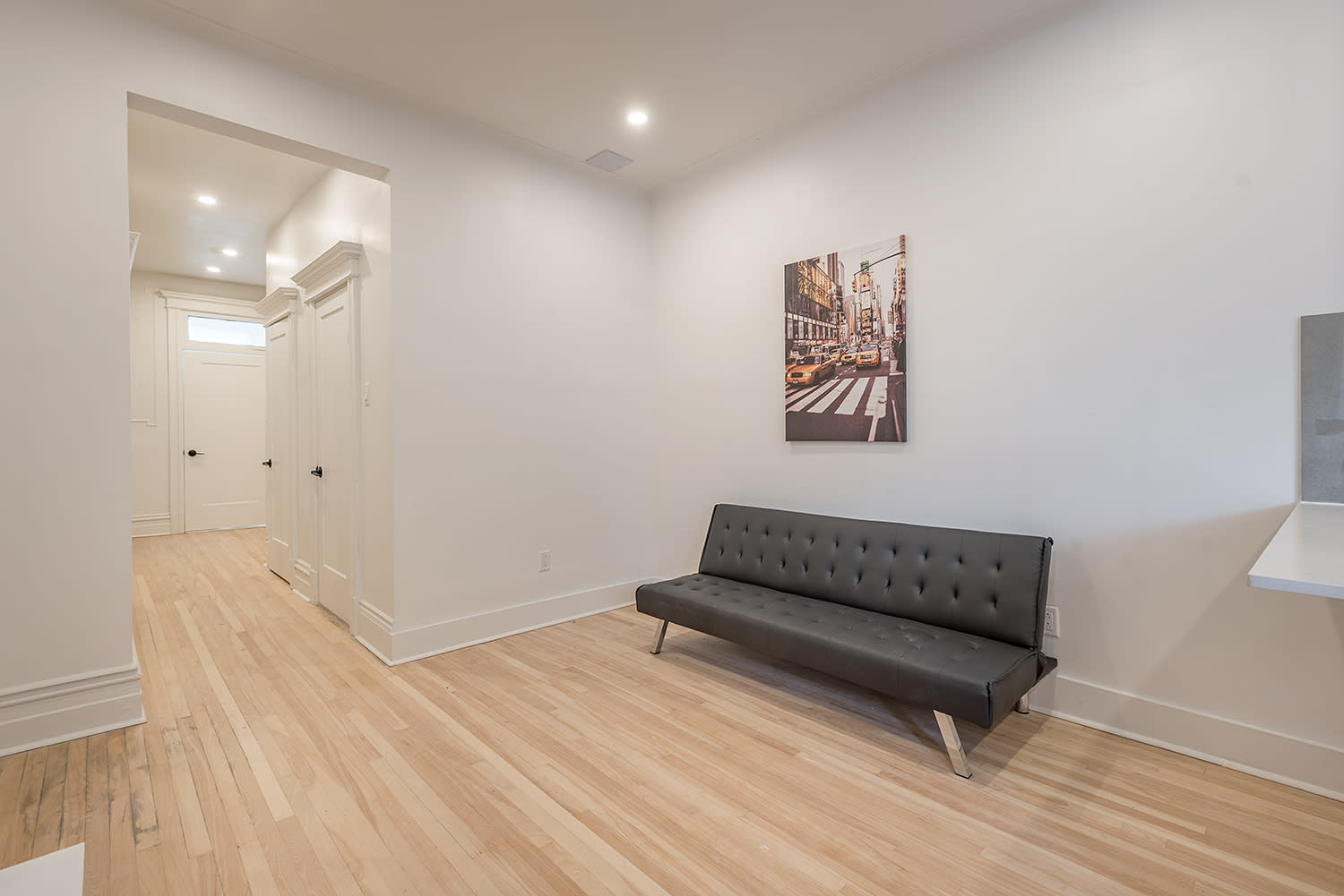 AMAZING and C⍬ZY 4BedR in the ♥️ of Plateau Property rental