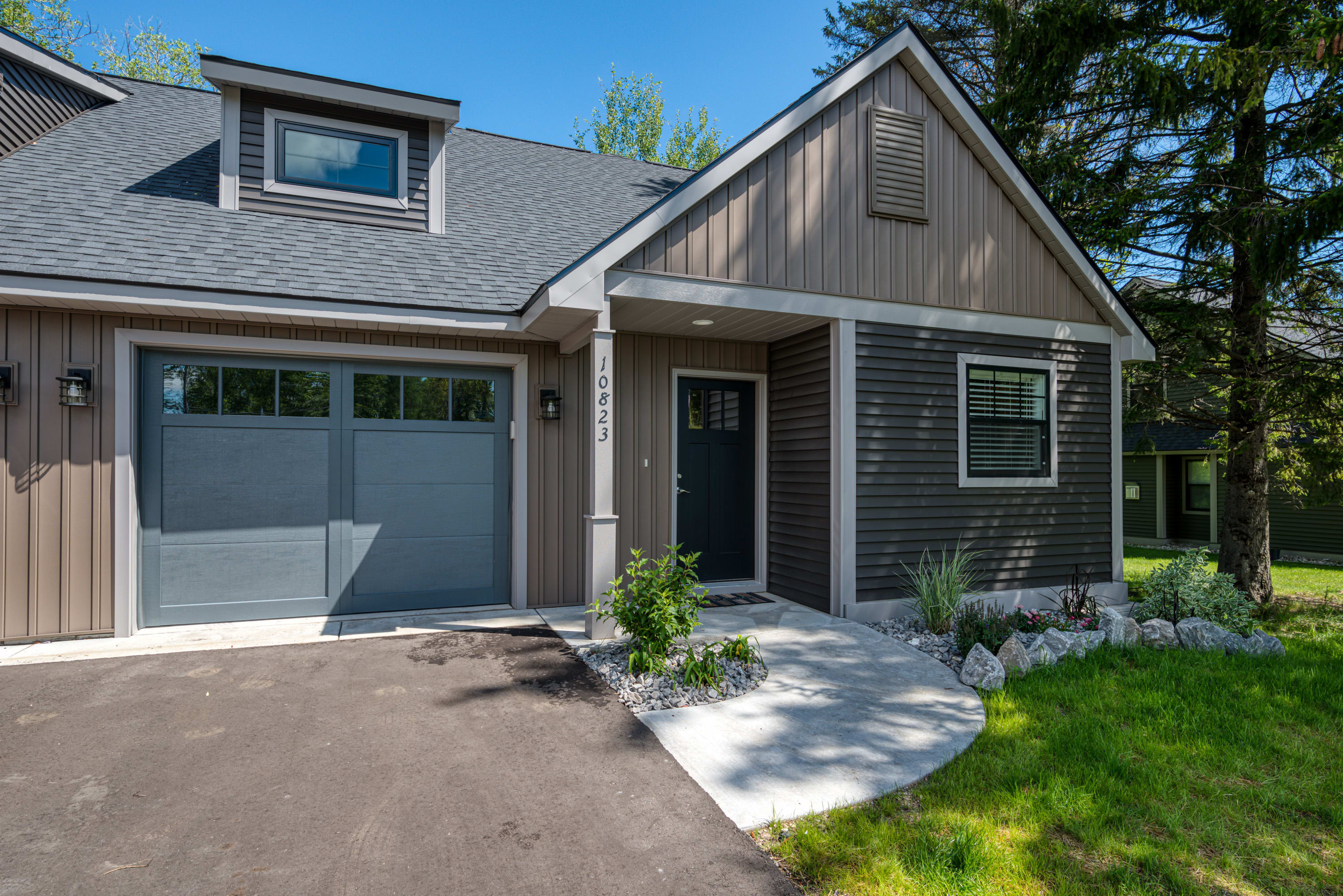 West Bay Traverse City Condo - Photo 1