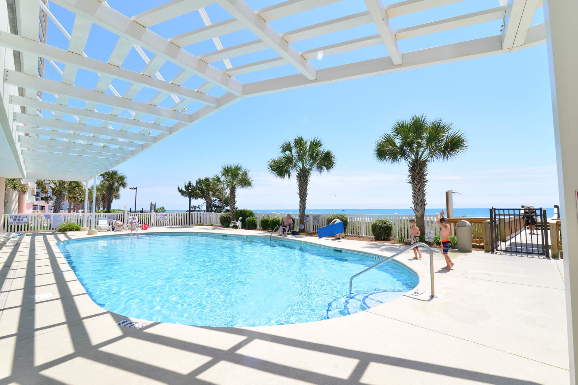 Penthouse Stunning Ocean Views Lazy River Indoor Pool