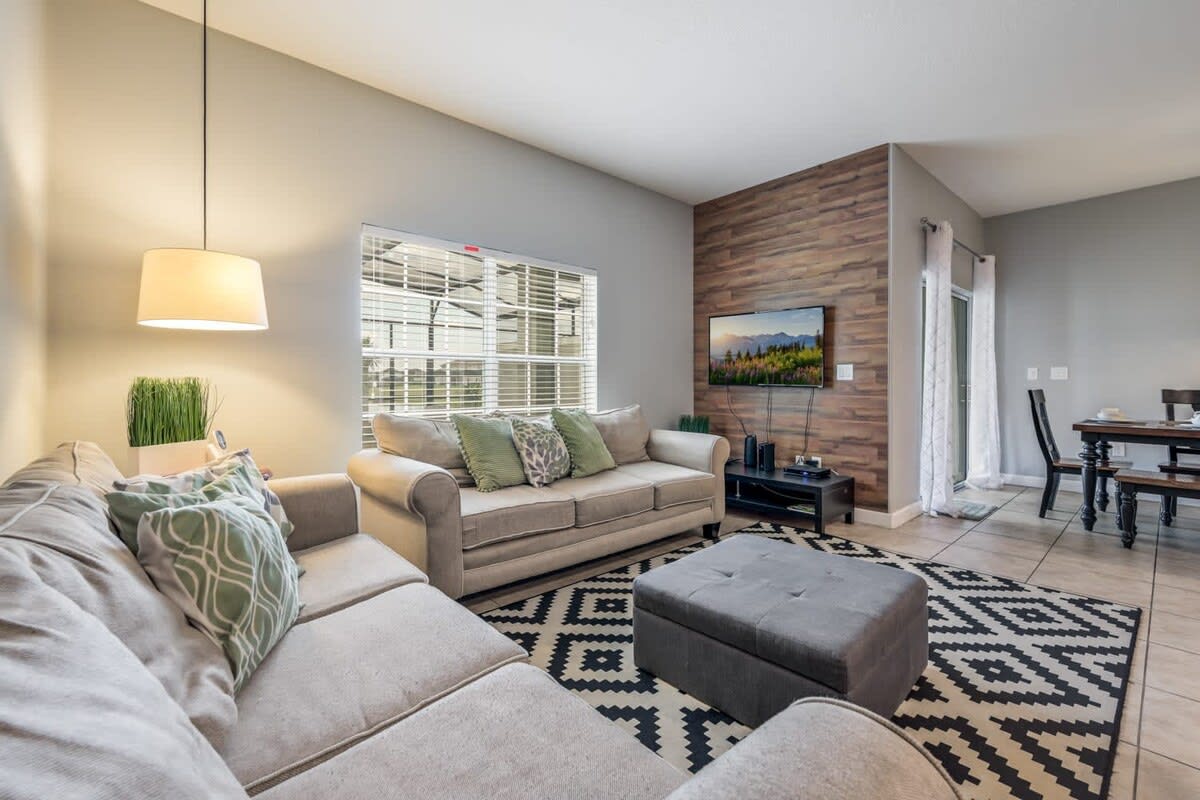 Casa de 4 dormitorios en Storey Lake – foto 1
