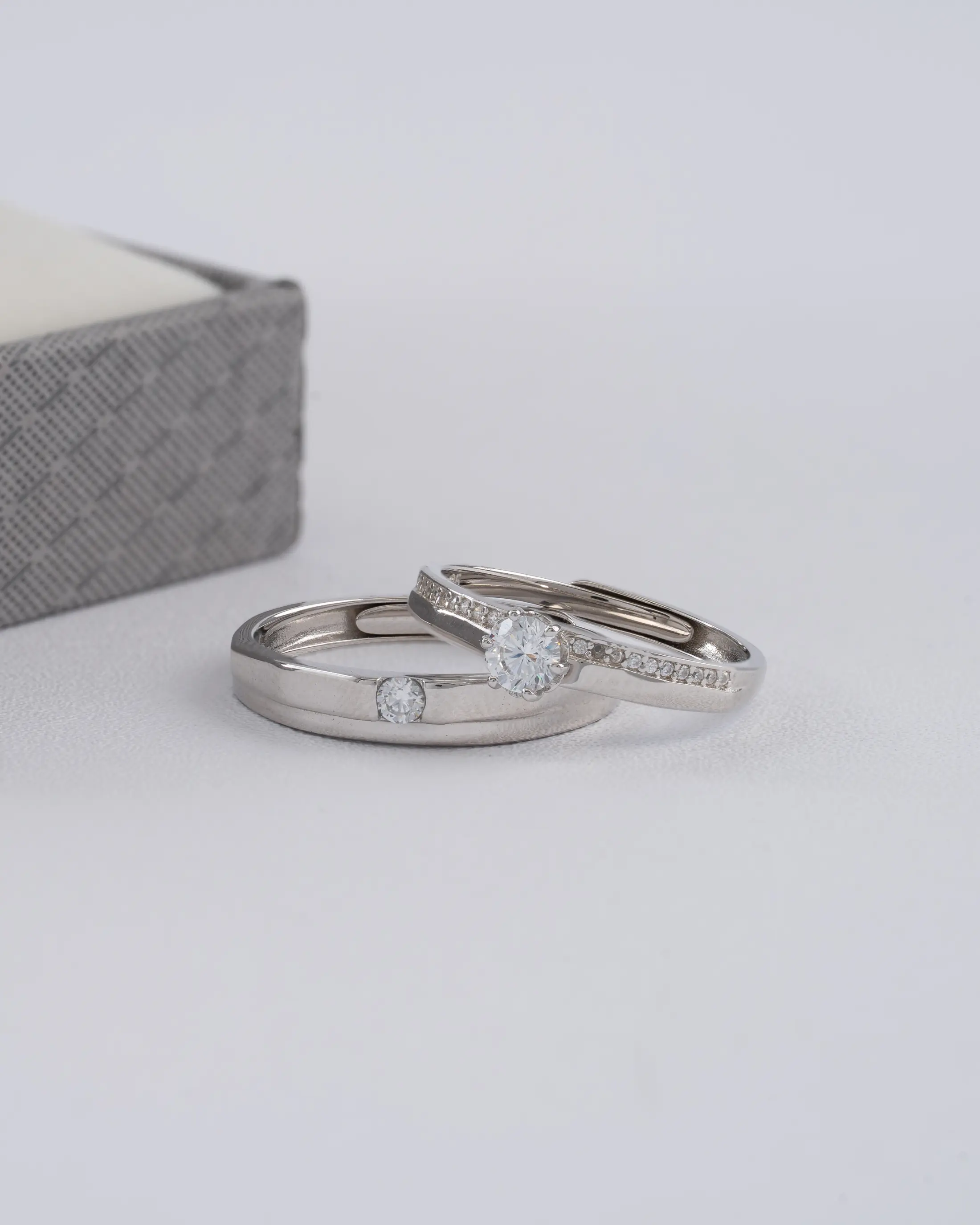 Anillo Eternal Shine Ajustable - Vista 2