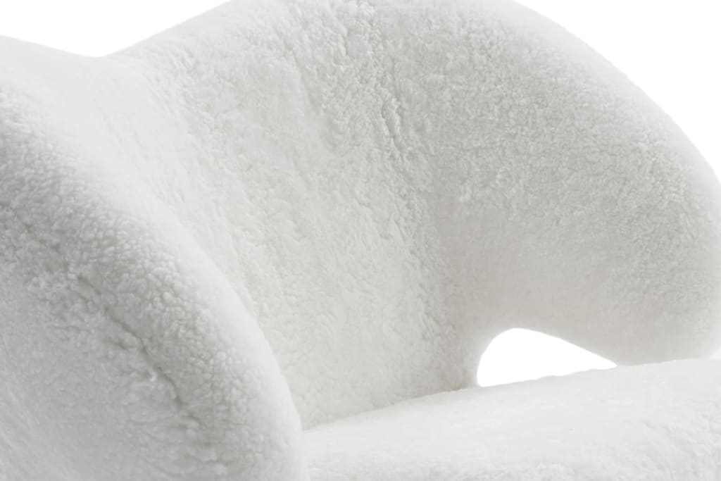 Pelican Chair - Feature B | Sohnne® Pelican Chair Feature B