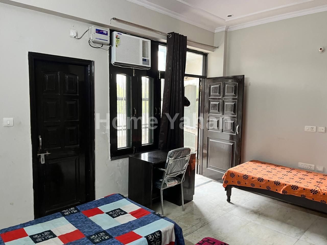 Premium PG Available in Noida – Sector 92 — PG for rent in NSEZ, Sector 83, Noida