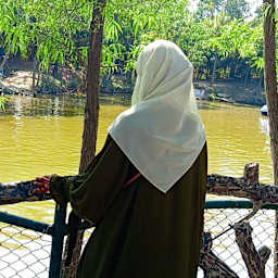 Amber Adil 30