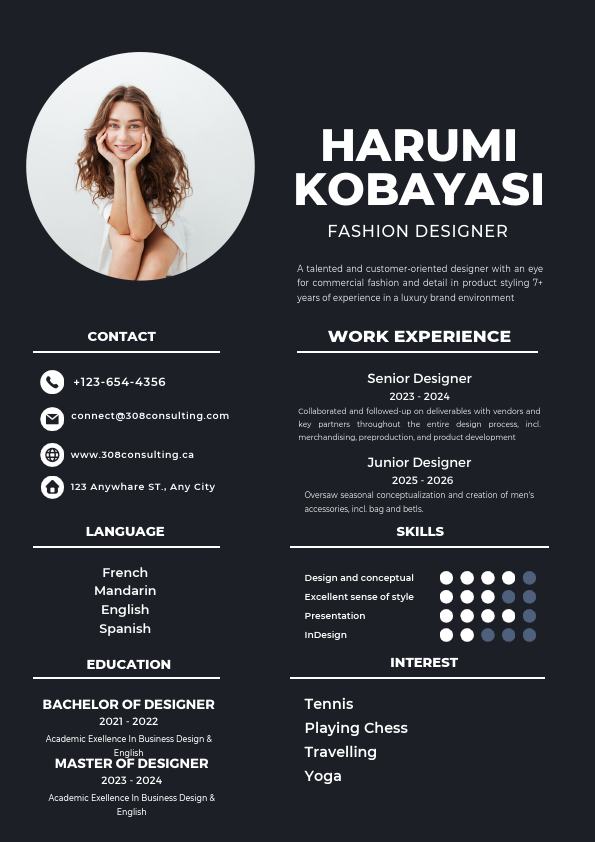 Black & White Modern Fashion Designer Resume.pdf