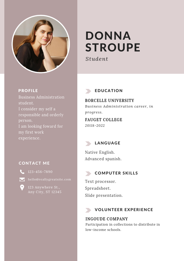 White simple student cv resume (1).pdf
