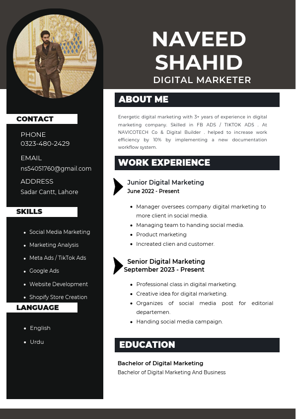 Black Simple Digital Marketing Resume.pdf