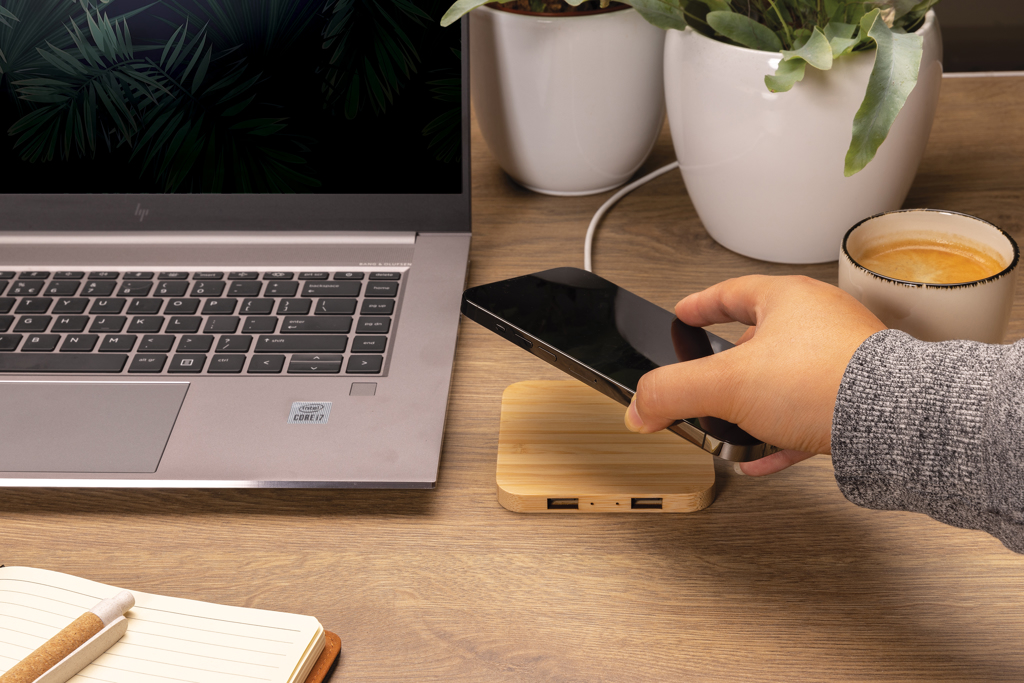 Cargador inalámbrico bambú 10W con USB