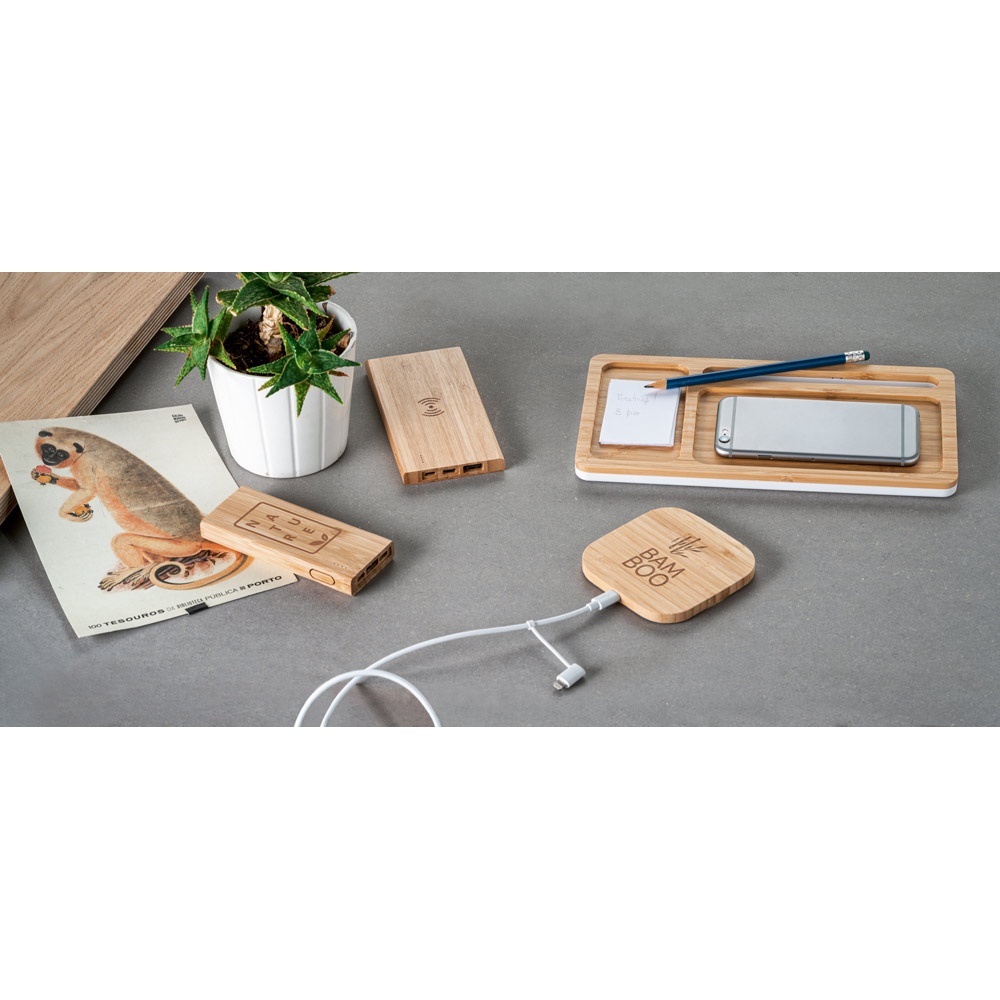 FITCH. Power bank 5'000 mAh con cargador inalámbrico de 5W, fabricado en bambú