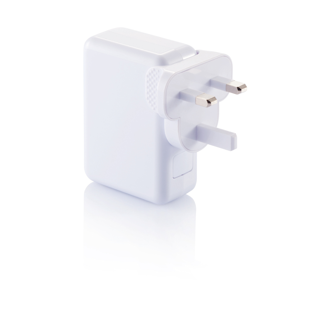 Enchufe de viaje con 4 puertos USB
