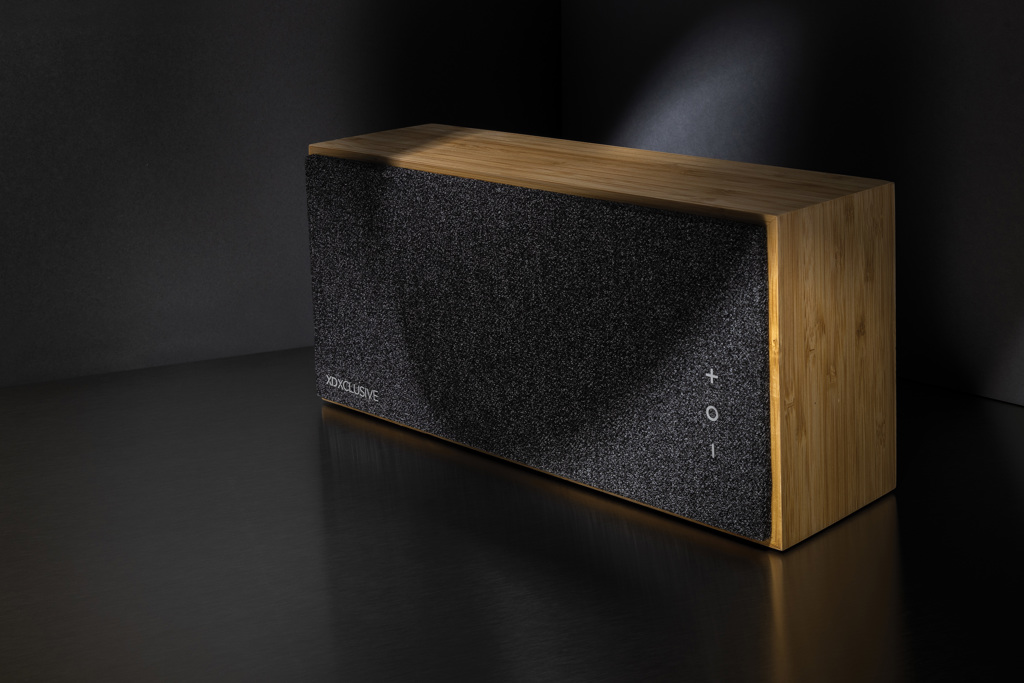Altavoz Wynn inalámbrico 20W de bambú