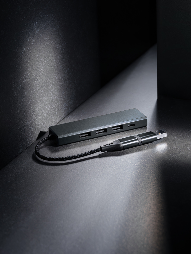Hub Terra de aluminio reciclado  RCS con 3 puertos USB