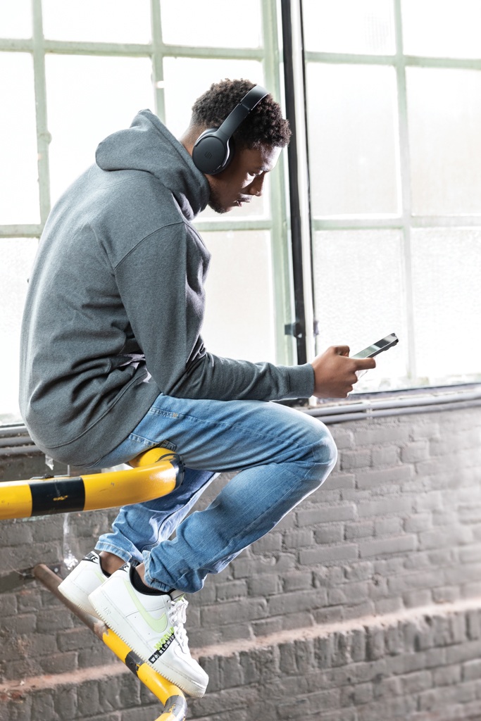 Auriculares de plástico Urban Vitamin Palo Alto RCS
