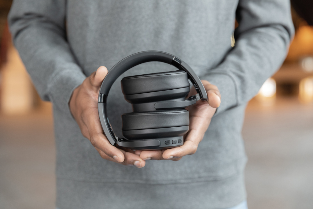 Auriculares de plástico Urban Vitamin Palo Alto RCS