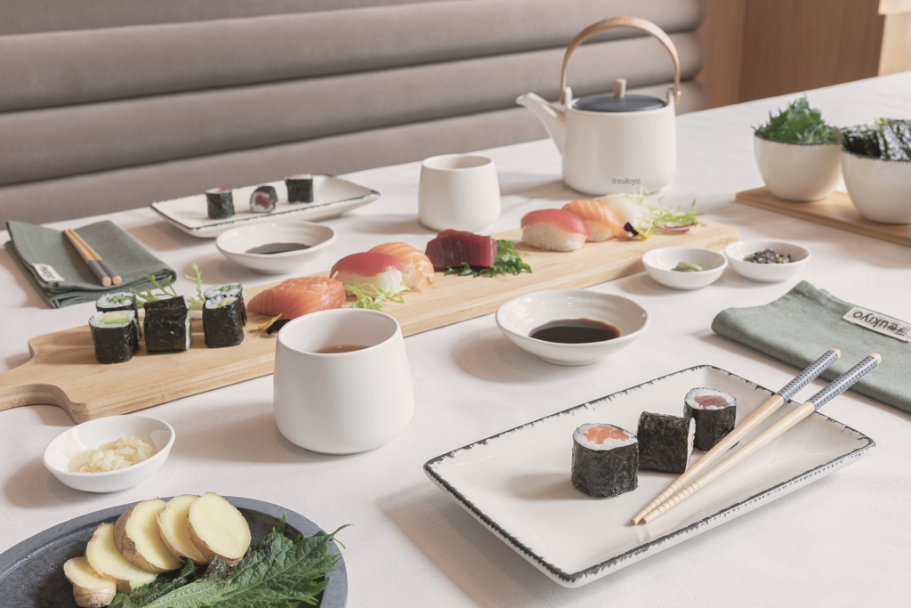Vajilla de sushi Ukiyo para dos