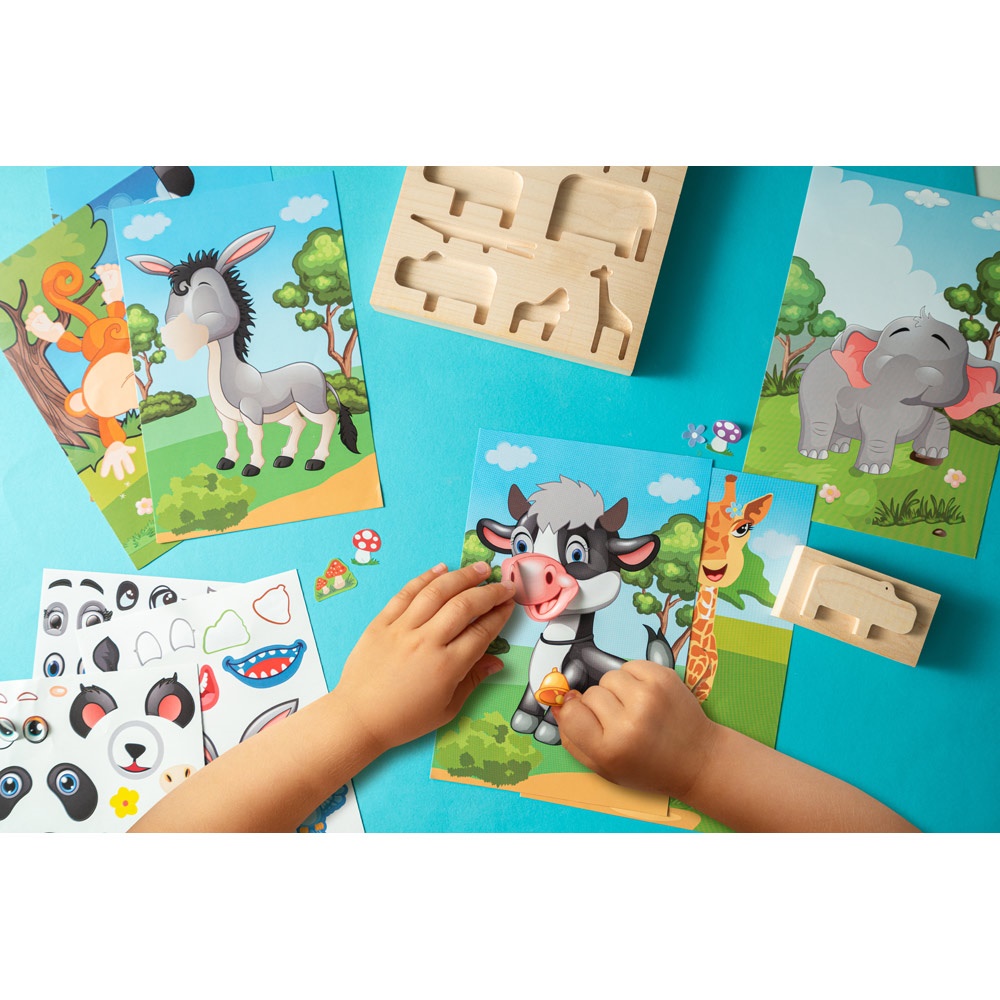 MADAGASCAR. Juego de pegatinas