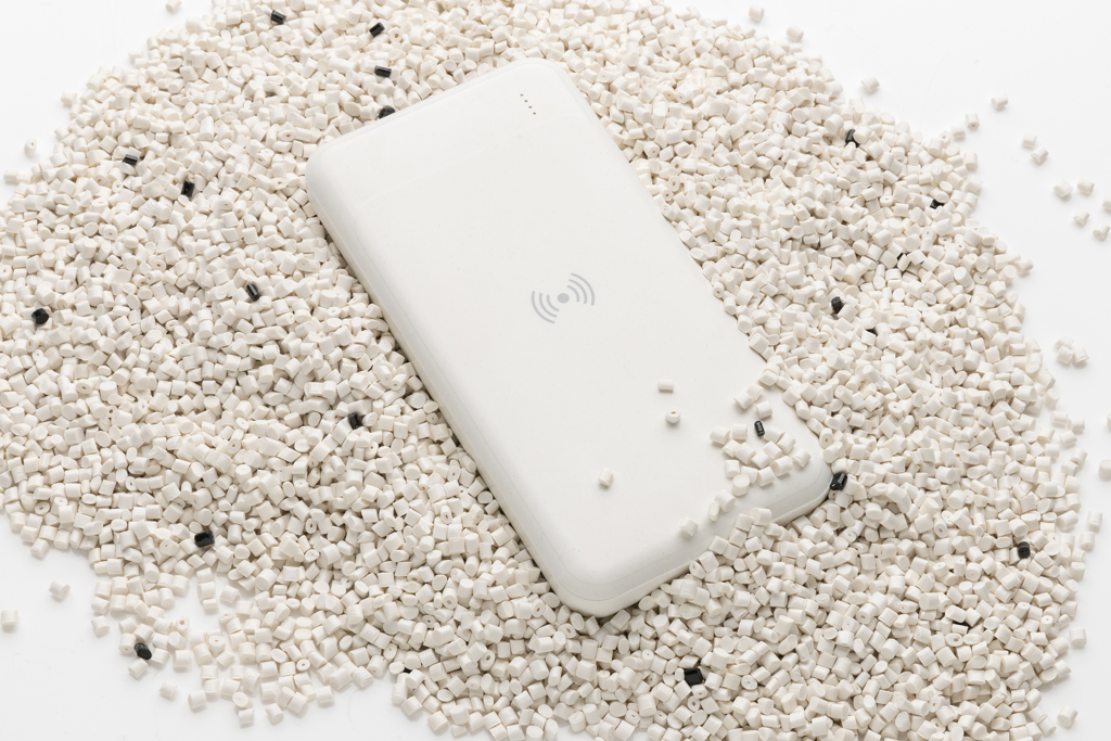 Powerbank inalámbrico de plástico reciclado estándar RCS