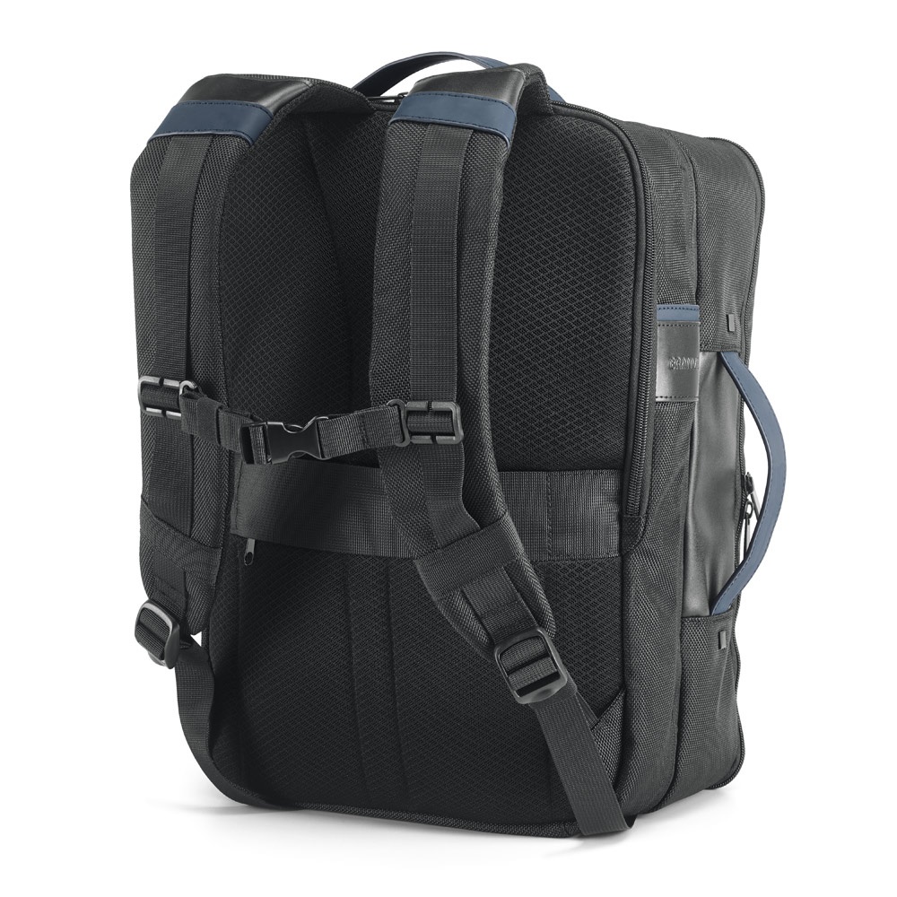 DYNAMIC BACKPACK I. Portátil de 15.6" y mochila de viaje