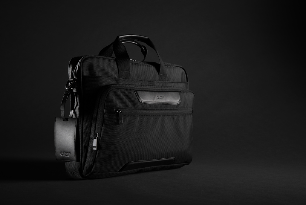 Maletín Voyager para portátil AWARE™ RPET