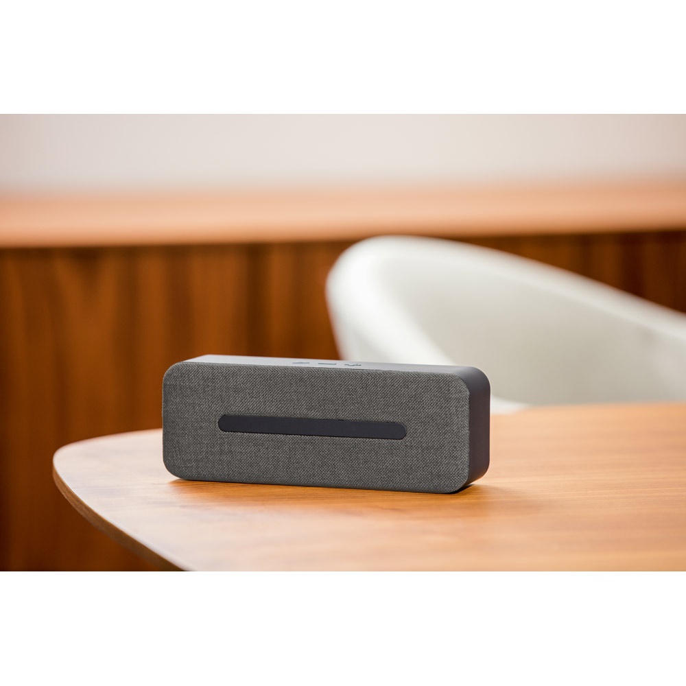 THUNDER. Altavoz portátil con micrófono