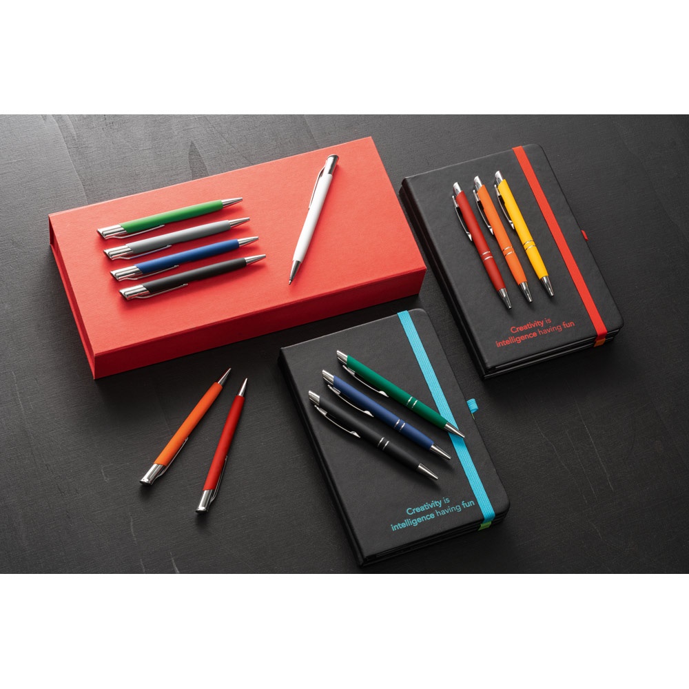 ROTH. Cuaderno A5 de PU con hojas rayadas