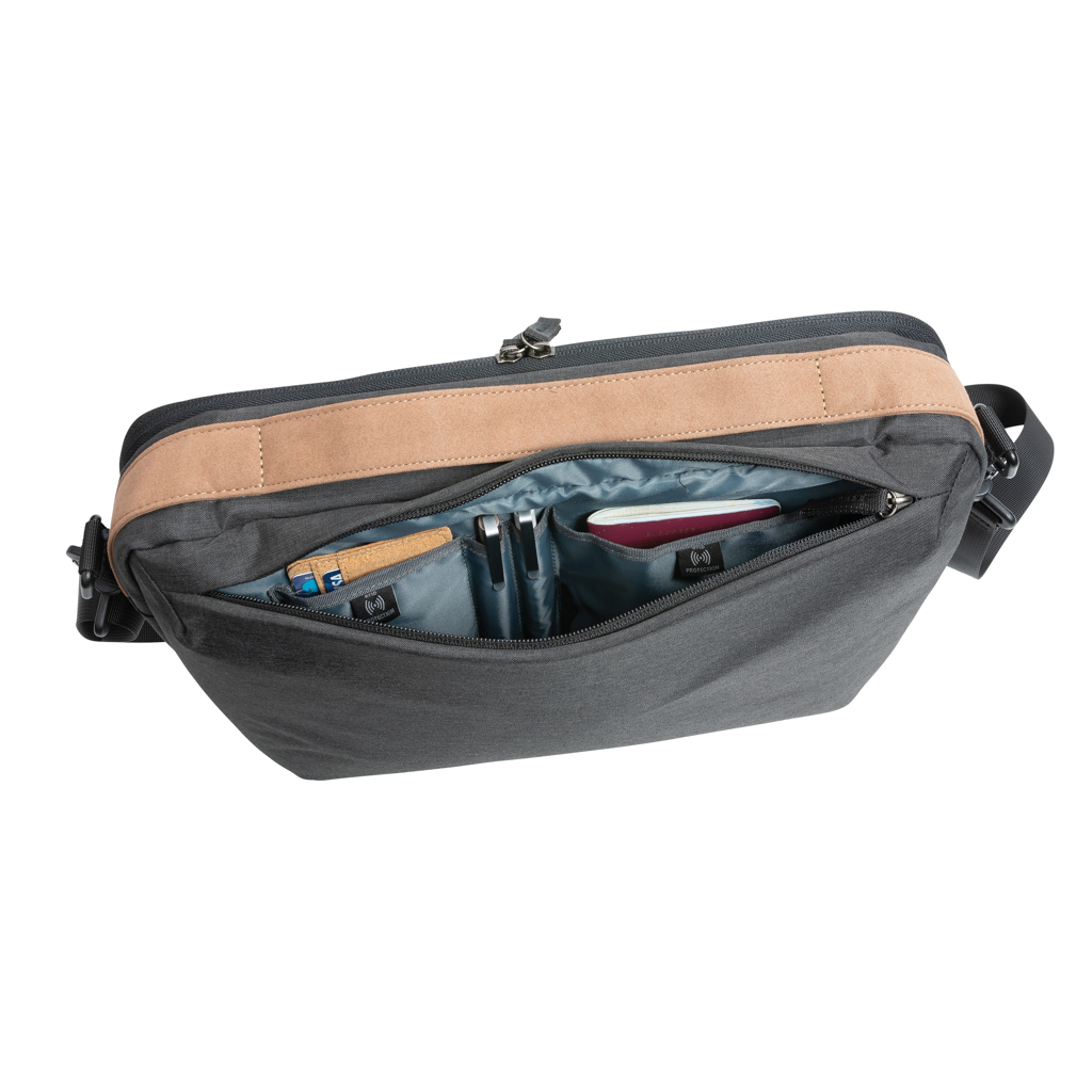 Maletín para portátil 15,6" Impact AWARE ™ 300D two tone