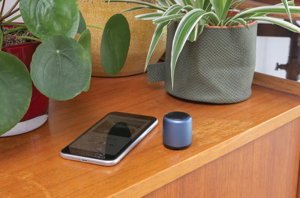 Mini altavoz inalámbrico de aluminio