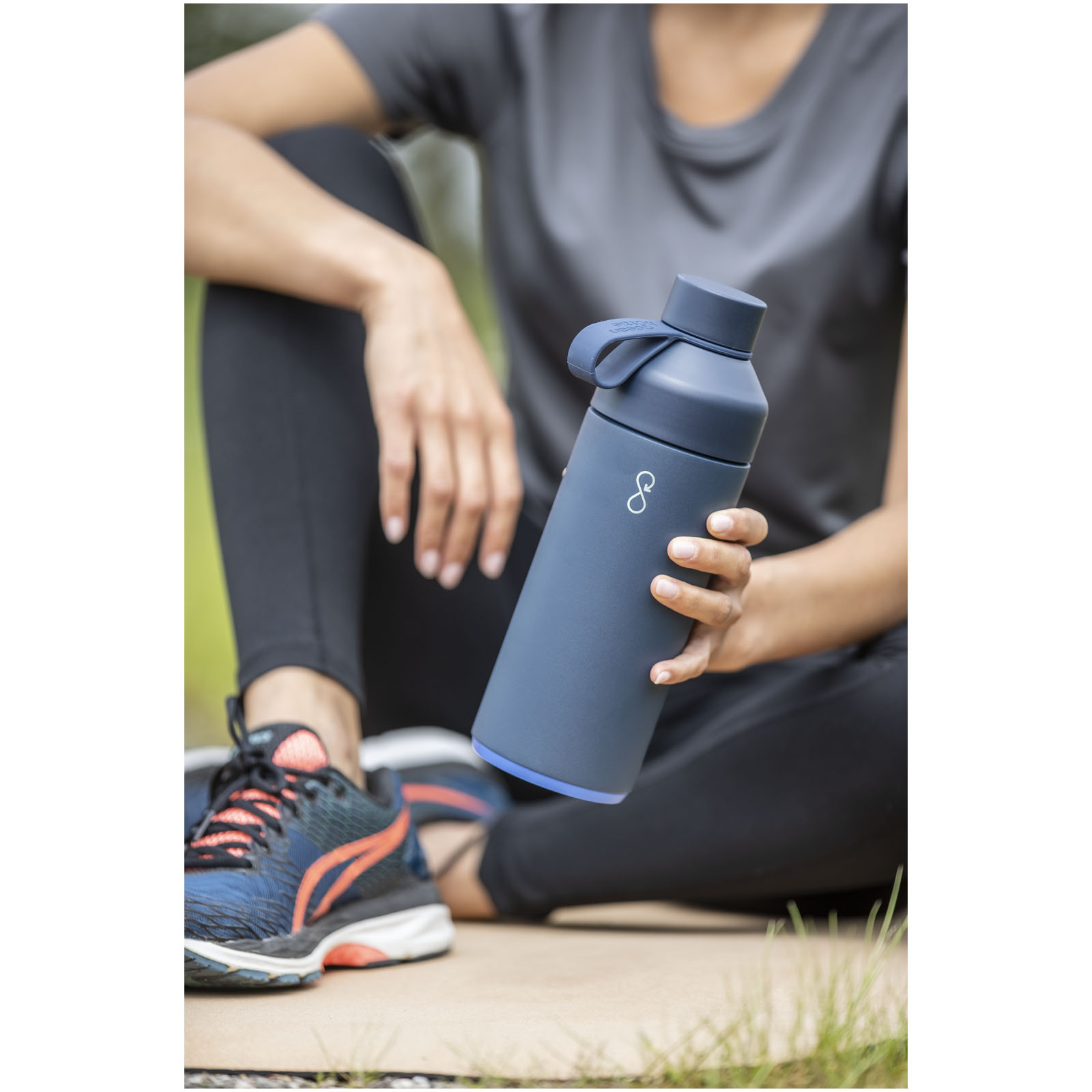 Botella de agua con aislamiento al vacío de 1000 ml Big Ocean Bottle