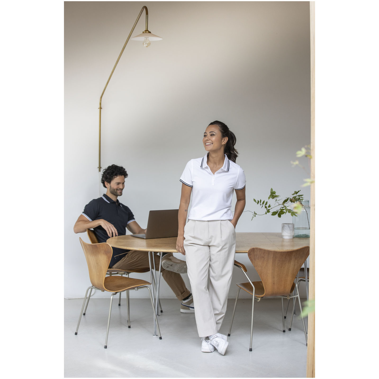 Polo de manga corta con ribete para hombre Amarago