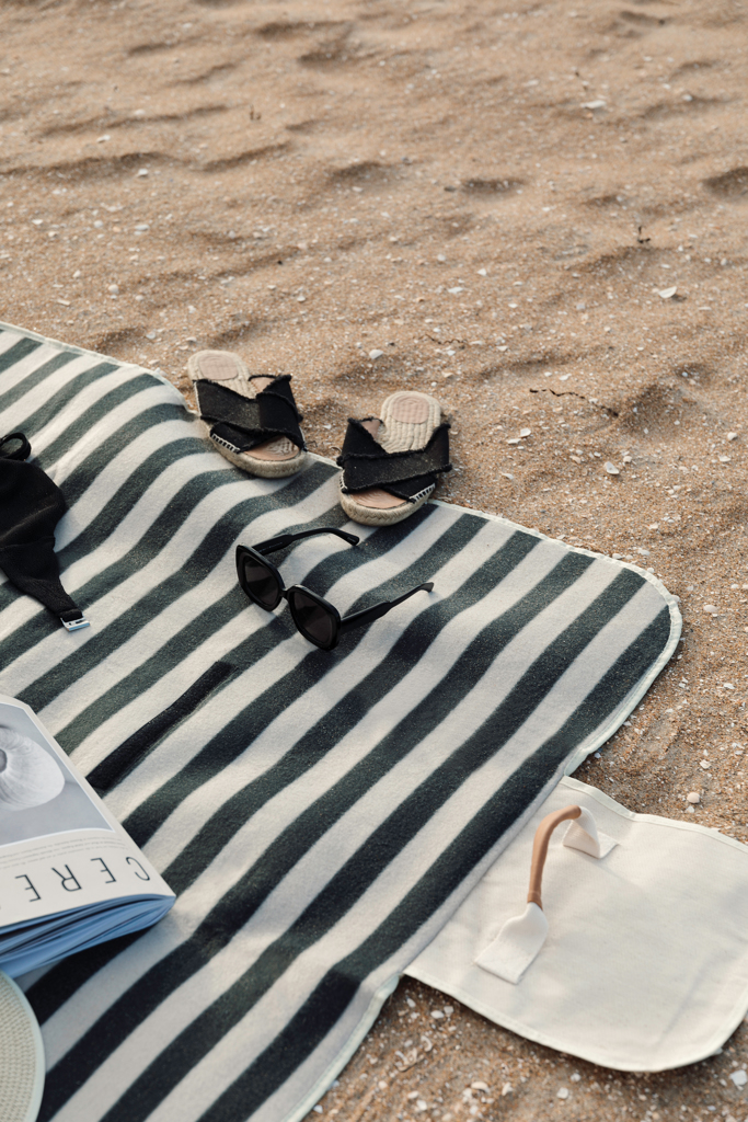 Manta grande de picnic VINGA Alba GRS RPET