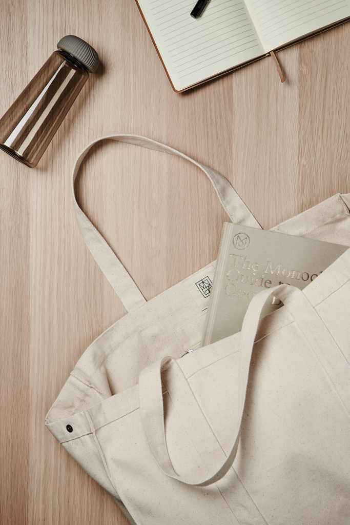 Gran bolsa VINGA Hilo lona reciclada  AWARE™