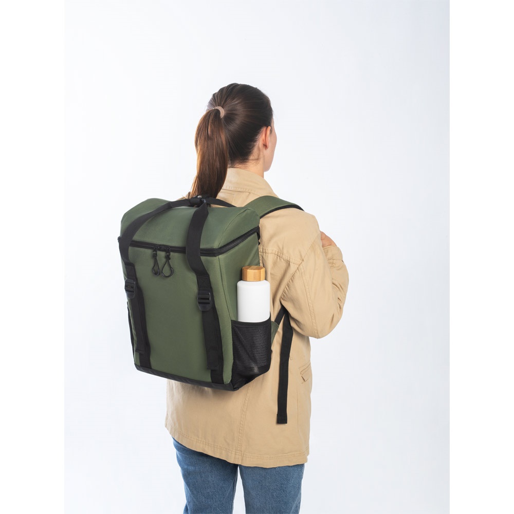 ROMA L. Mochila térmica acolchada en poliéster reciclado 600D ripstop 16 L