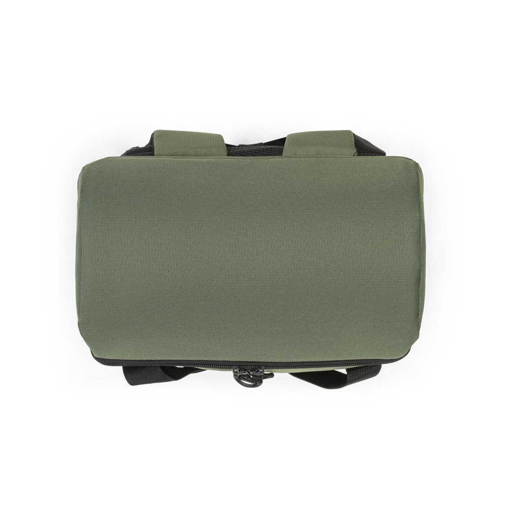 ROMA L. Mochila térmica acolchada en poliéster reciclado 600D ripstop 16 L