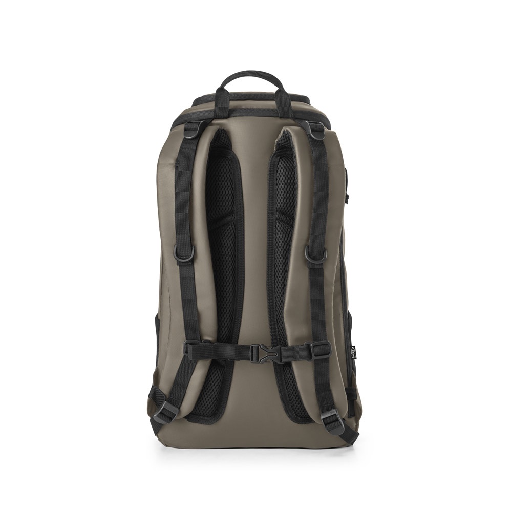 ALASCA. Mochila de senderismo con revestimiento impermeable