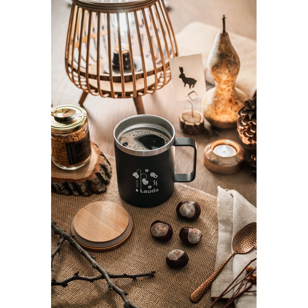 LAUDA. Taza de acero inoxidable 90% reciclado con tapa de bambú 420 mL