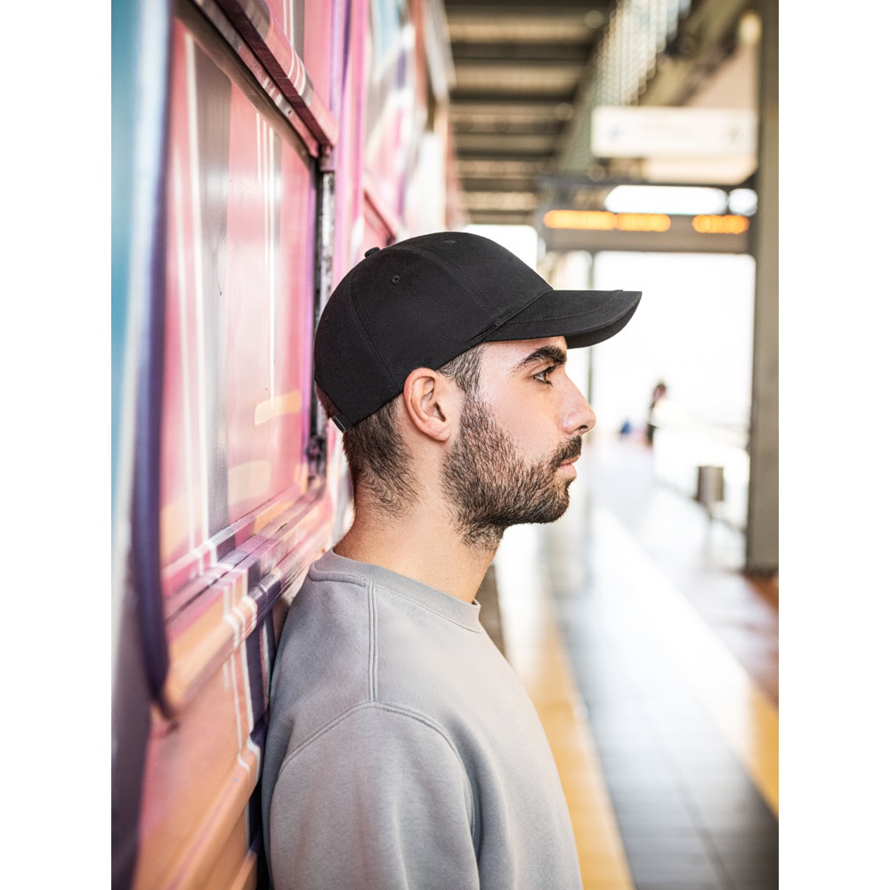 RYAN. Gorra confeccionada en algodón cepillado (65% reciclado)
