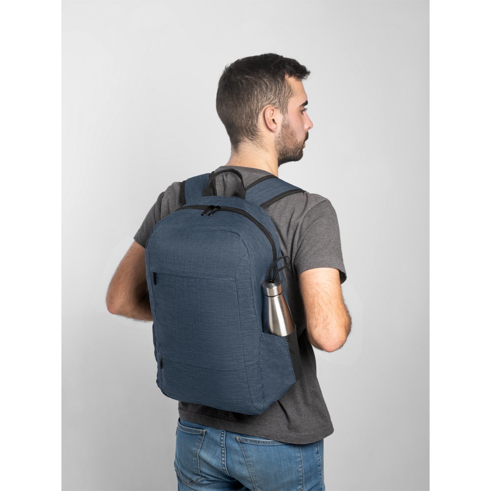 BUSINESS. Mochila para portátil 100% rPET 300D
