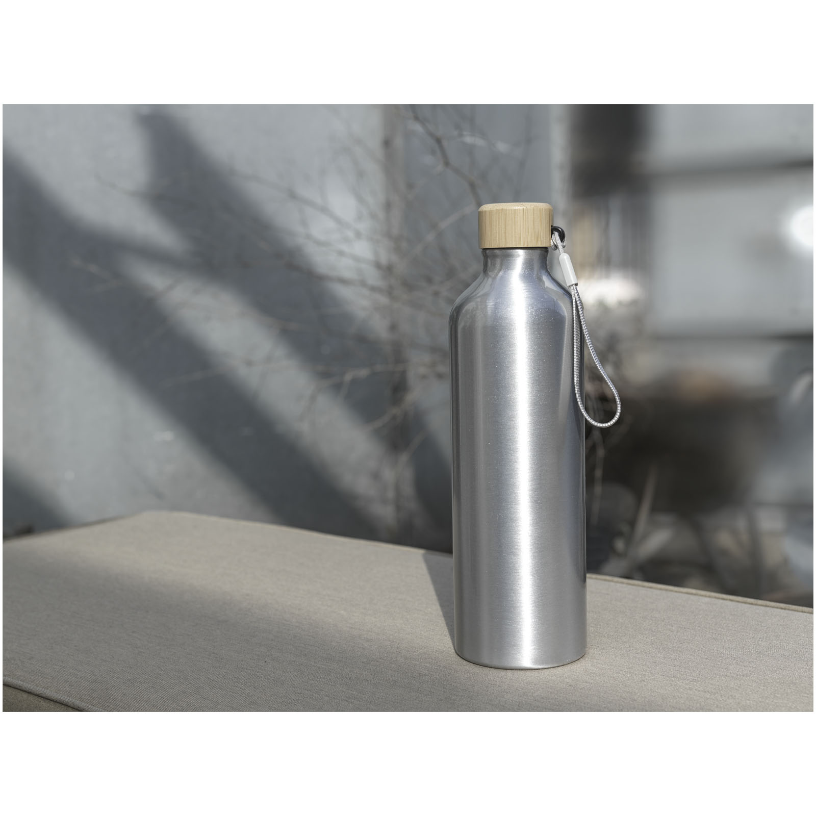 Bidón de aluminio reciclado de 1000 ml con certificación RCS Malpeza