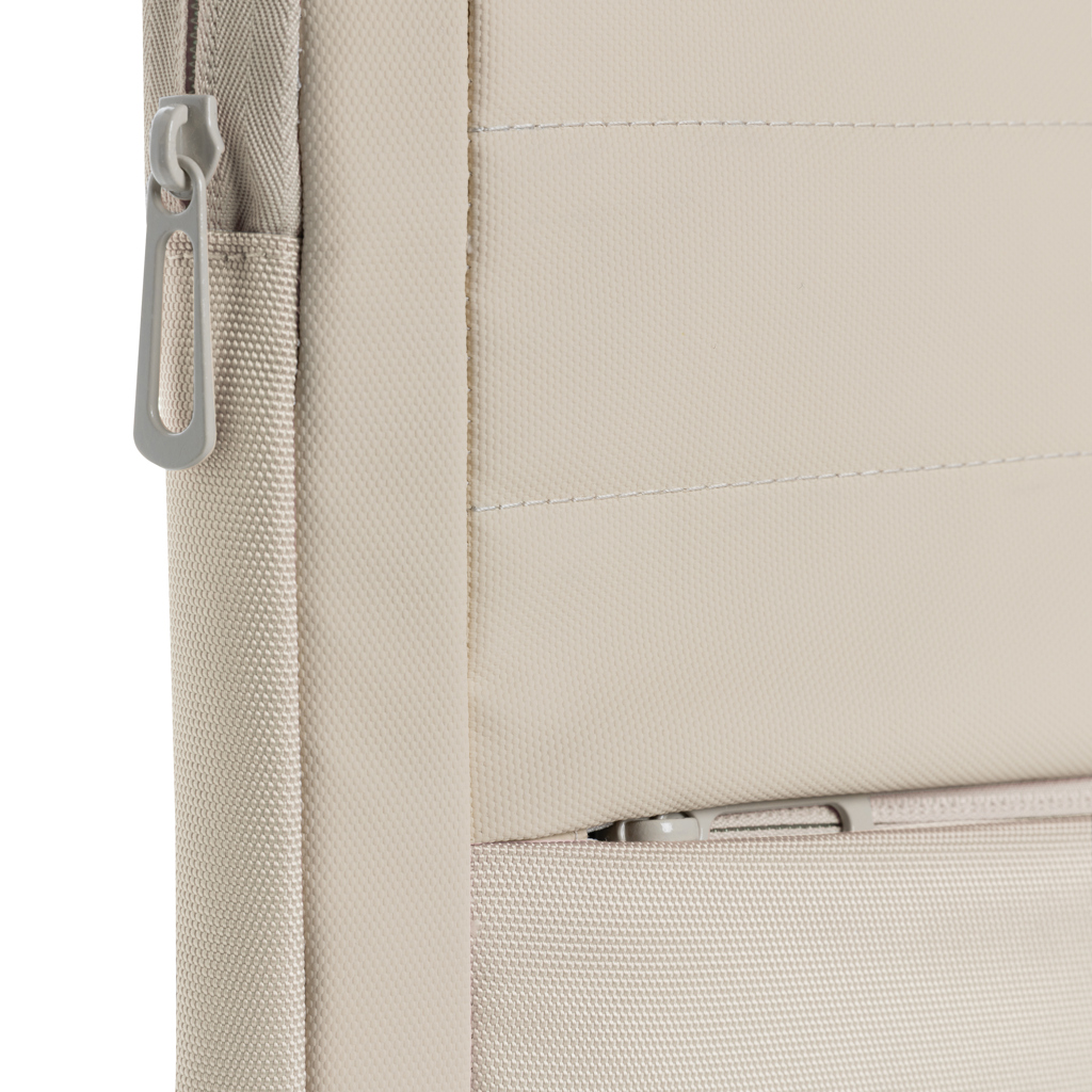 Funda para portátil Armond AWARE™ RPET de 15,6"