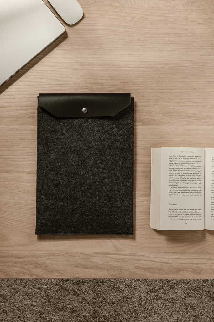 Funda para portátil de 15" de fieltro reciclado VINGA Albo