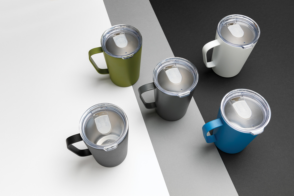 Taza al vacío RCS de acero inoxidable reciclado con asa