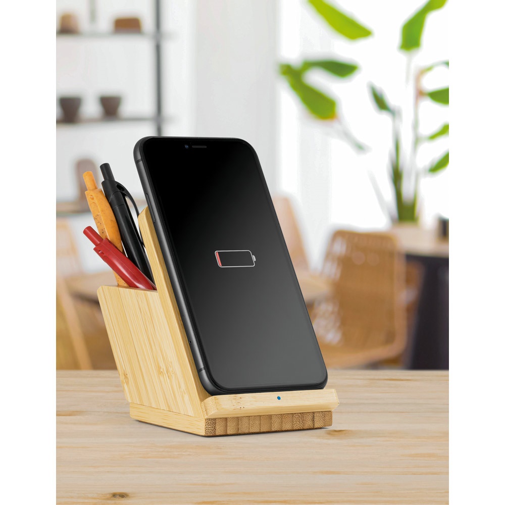 LEAVITT. Soporte para smartphone y porta bolígrafo con cargador inalámbrico rápido de 10 W en bambú