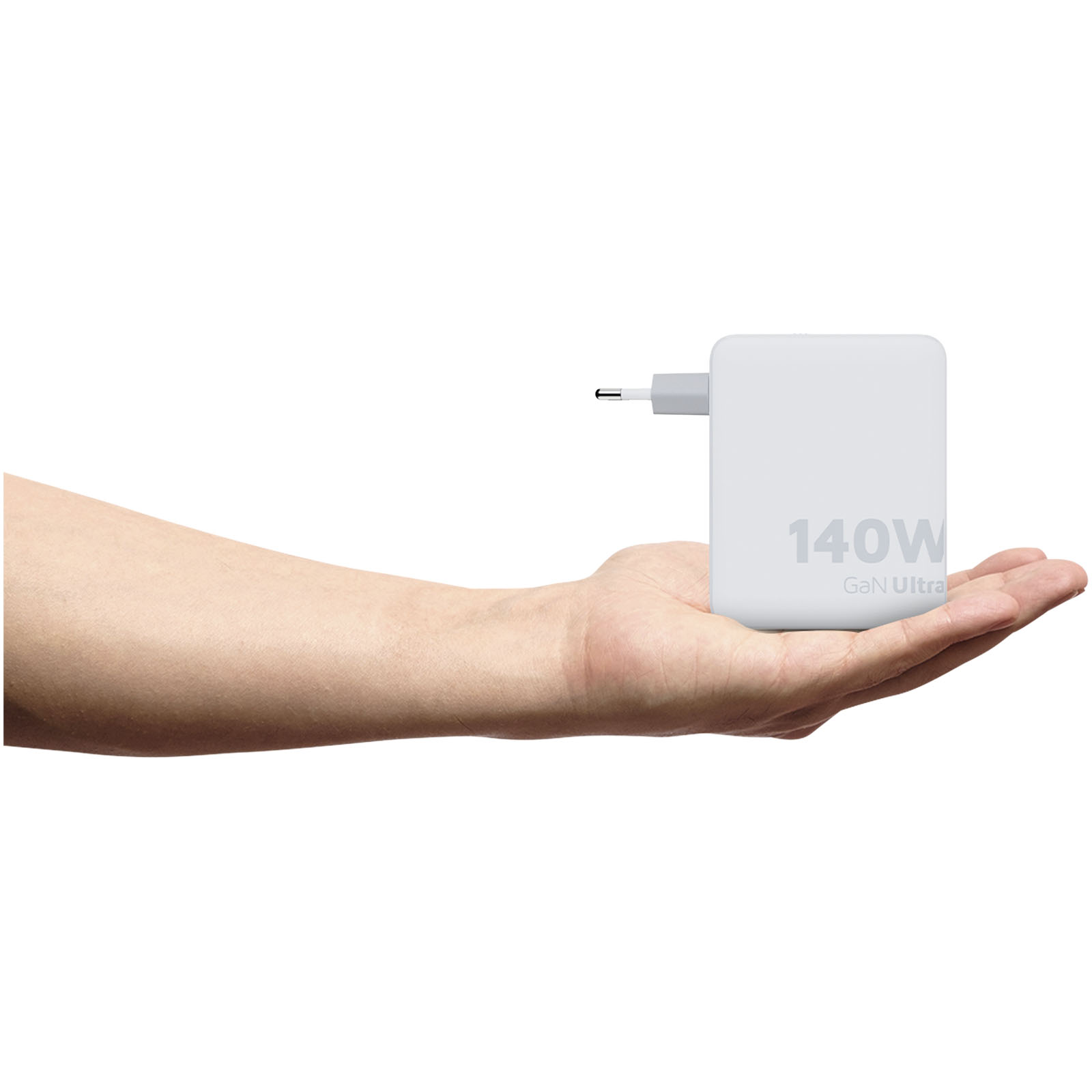 Cargador de viaje de 140 W con cable USB-C PD de 240 W Xtorm XVC2140 GaN Ultra
