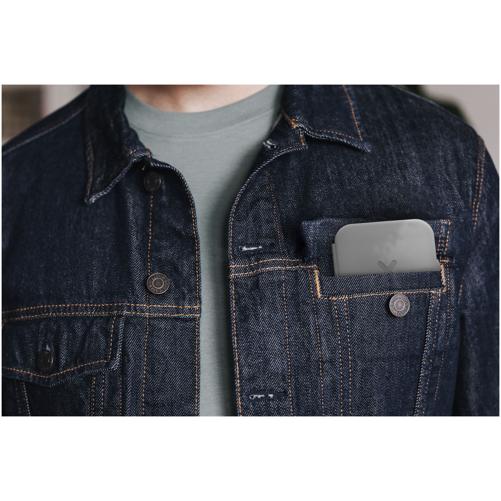 Cargador de viaje inalámbrico 2 en 1 plegable de 15 W Xtorm XWF21
