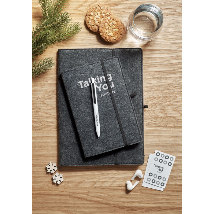 Feltbook